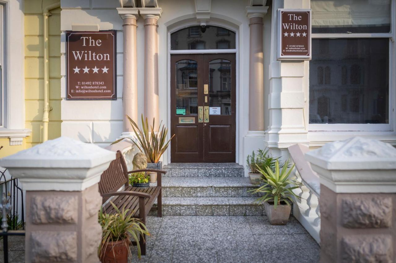 The Wilton Hotel Llandudno Bagian luar foto