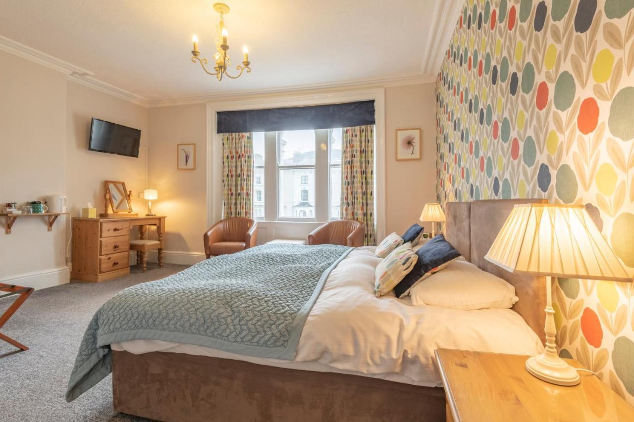 The Wilton Hotel Llandudno Bagian luar foto