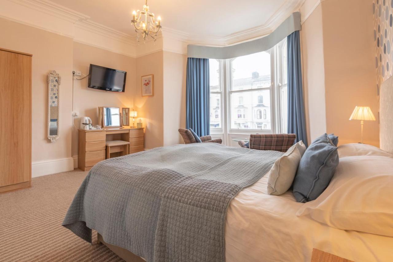 The Wilton Hotel Llandudno Bagian luar foto