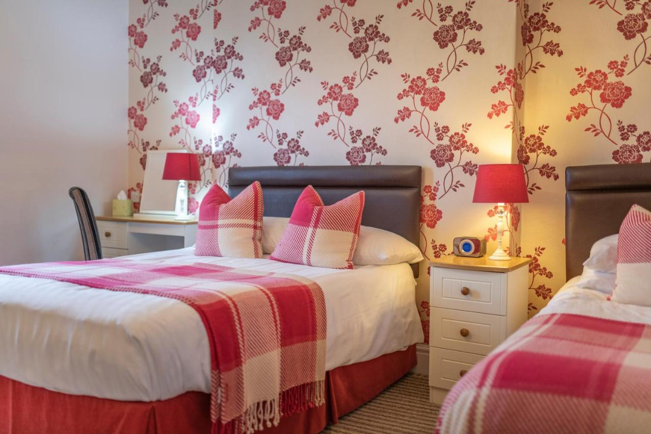 The Wilton Hotel Llandudno Bagian luar foto
