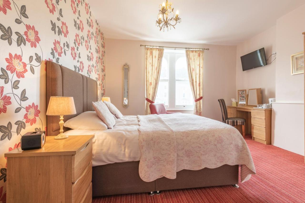 The Wilton Hotel Llandudno Bagian luar foto