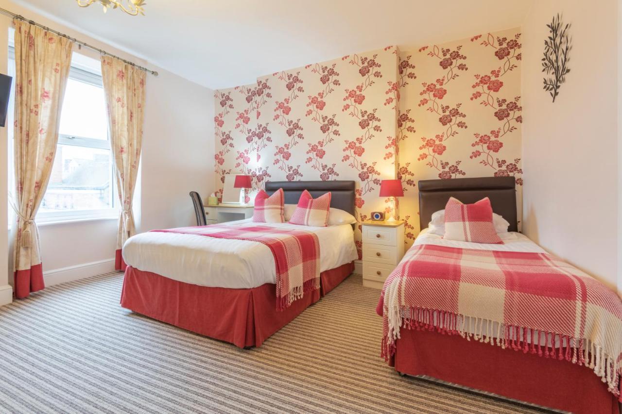 The Wilton Hotel Llandudno Bagian luar foto