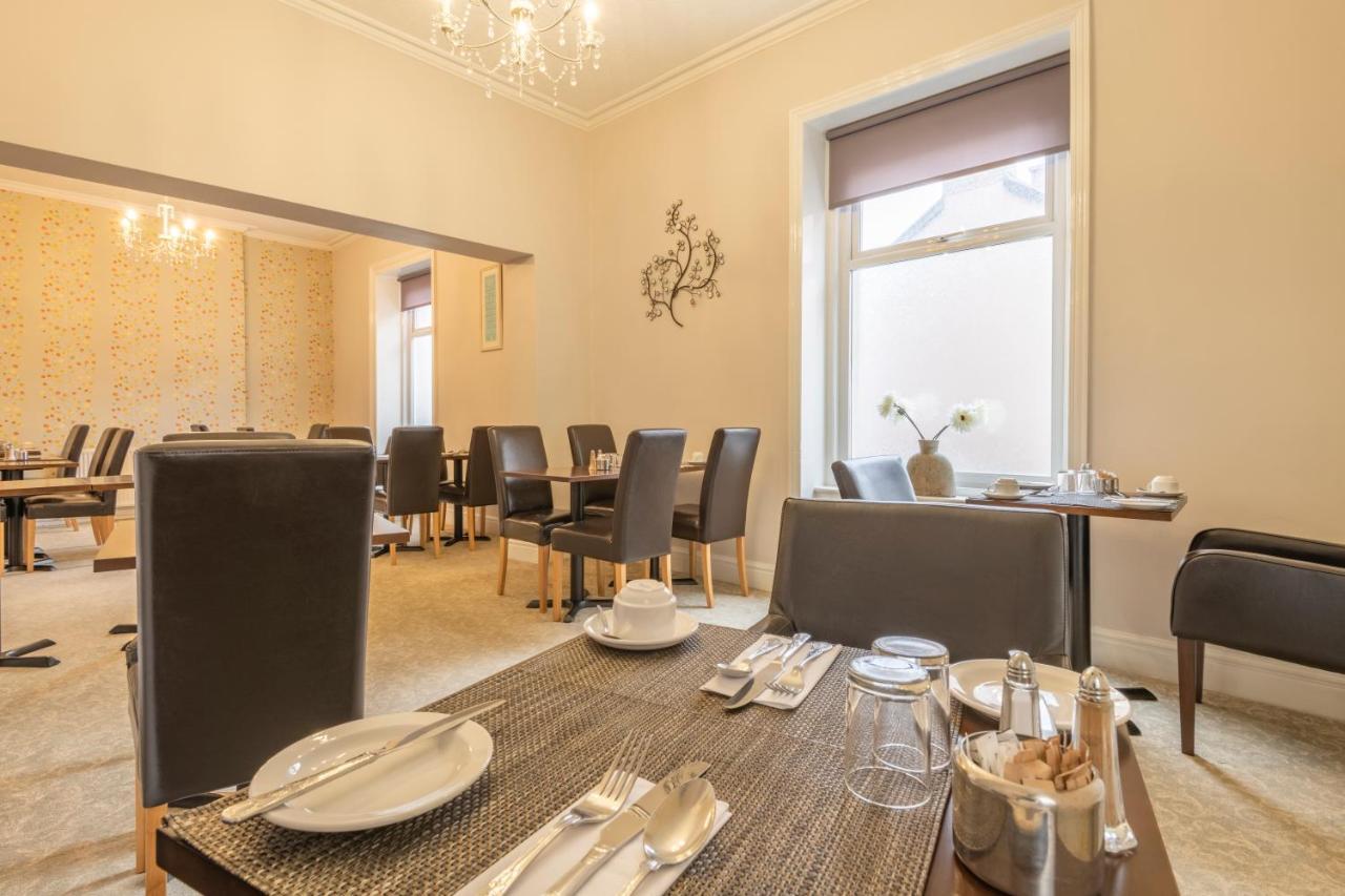 The Wilton Hotel Llandudno Bagian luar foto