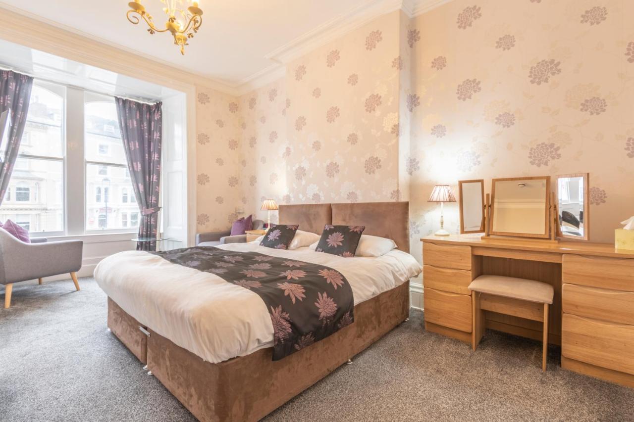 The Wilton Hotel Llandudno Bagian luar foto